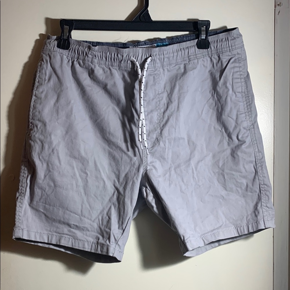 Men's Light Gray Athletic Drawstring Shorts